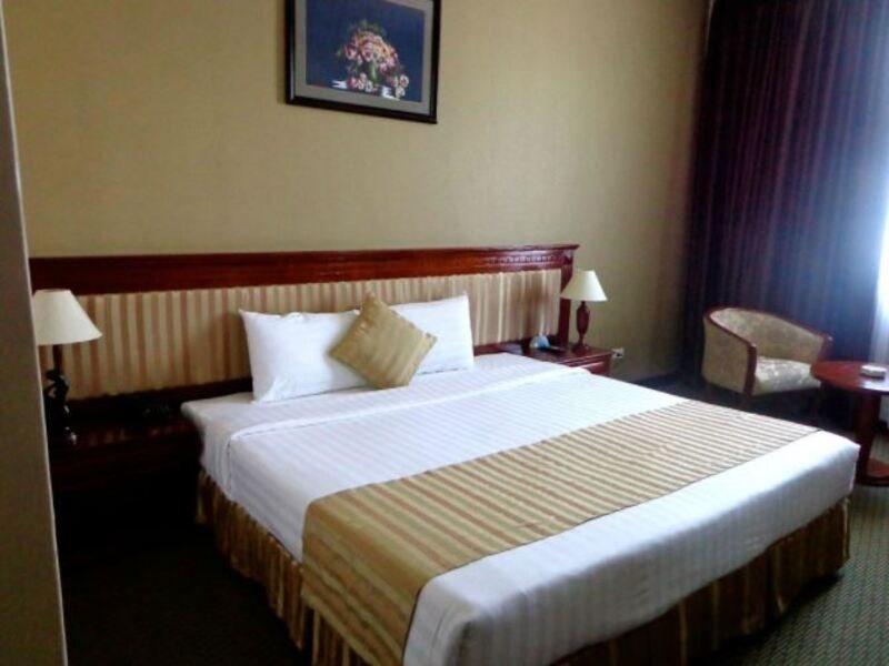 Aloha Halong Hotel Hạ Long Extérieur photo
