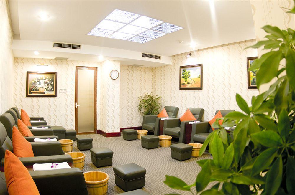 Aloha Halong Hotel Hạ Long Extérieur photo