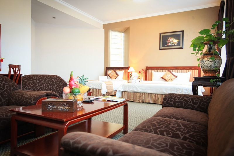 Aloha Halong Hotel Hạ Long Extérieur photo