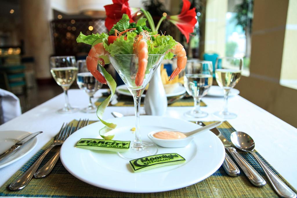 Aloha Halong Hotel Hạ Long Extérieur photo