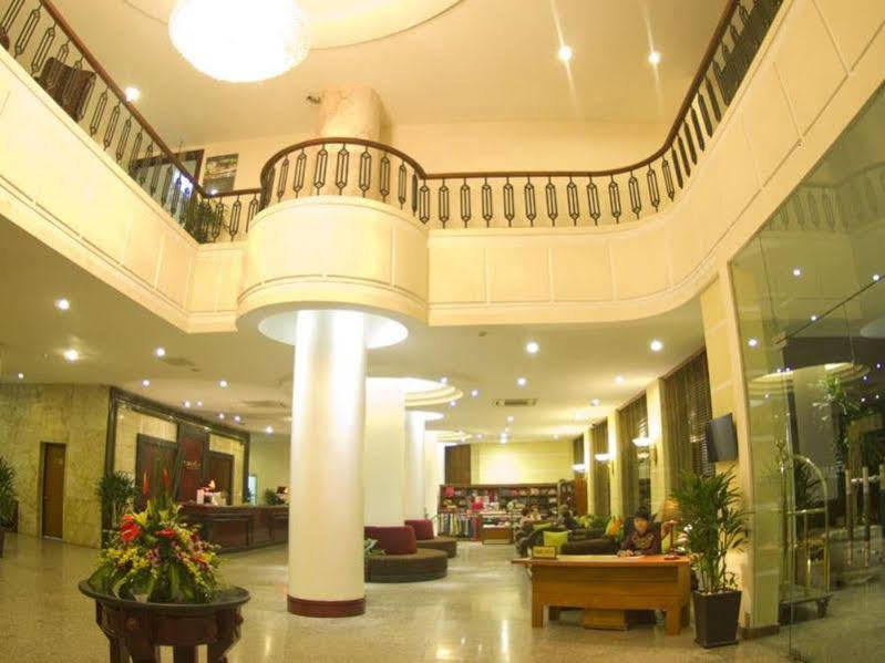 Aloha Halong Hotel Hạ Long Extérieur photo